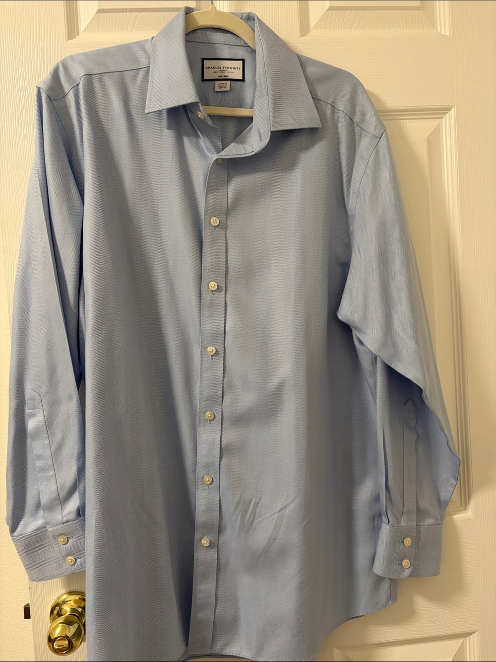 Charles Tyrwhitt Pale Blue Spread Collar Dress Shirt